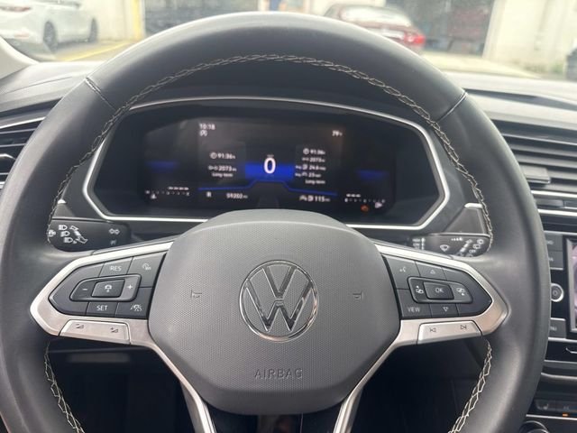 Used 2024 Deep Black Pearl Effect Volkswagen 2.0T S image 25