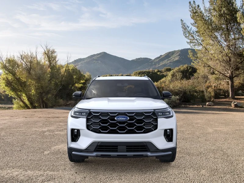 New 2026 Star White Metallic Tri-Coat Ford Platinum™ image 30