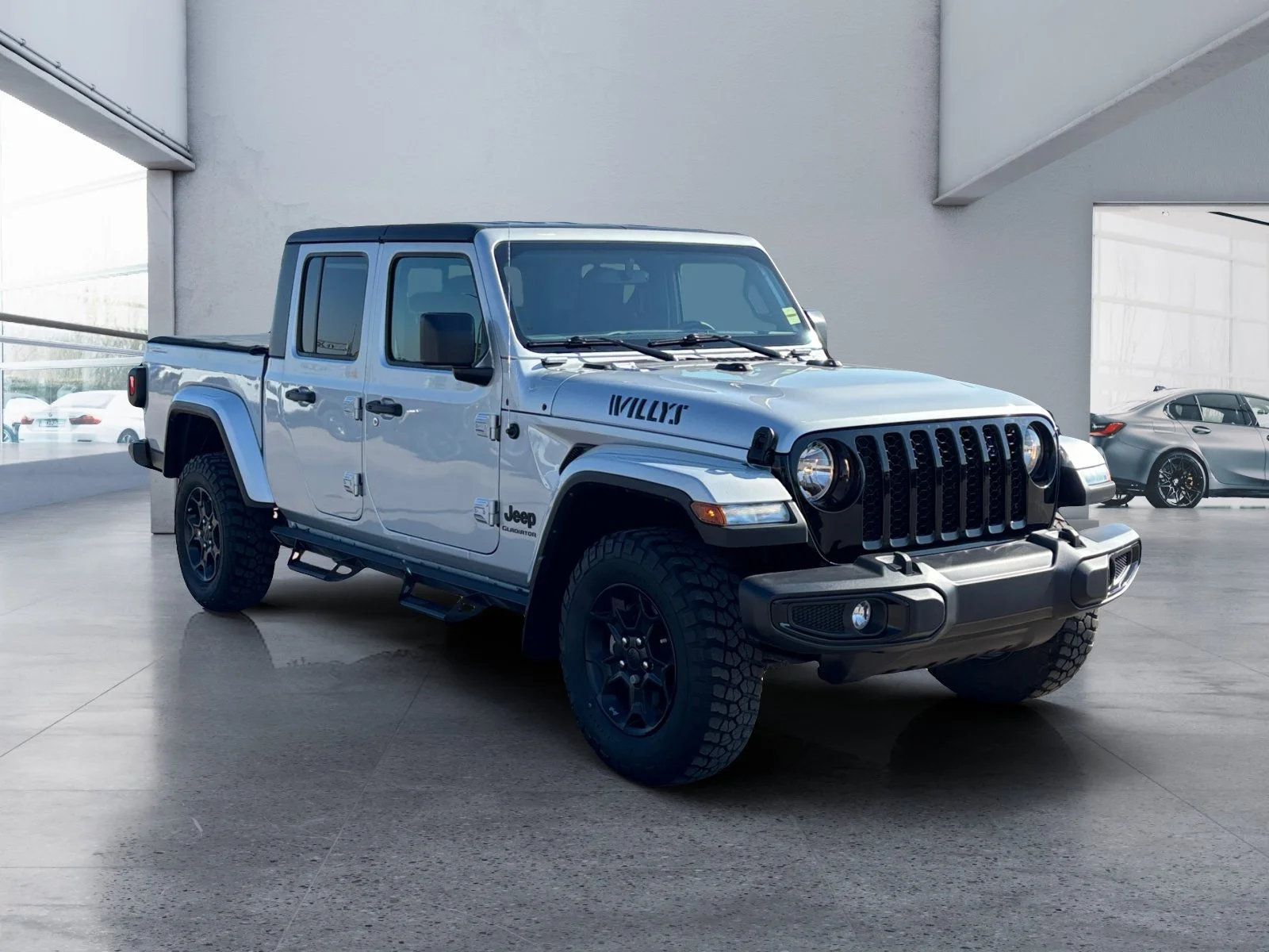 Used 2023 Silver Jeep Willys image 7