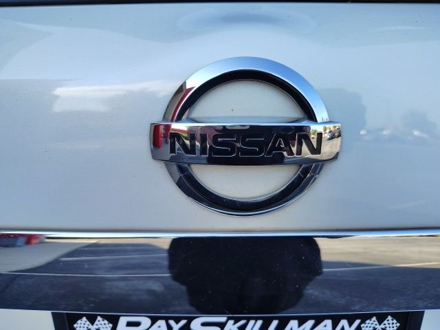 Used 2020 White Nissan Platinum image 36