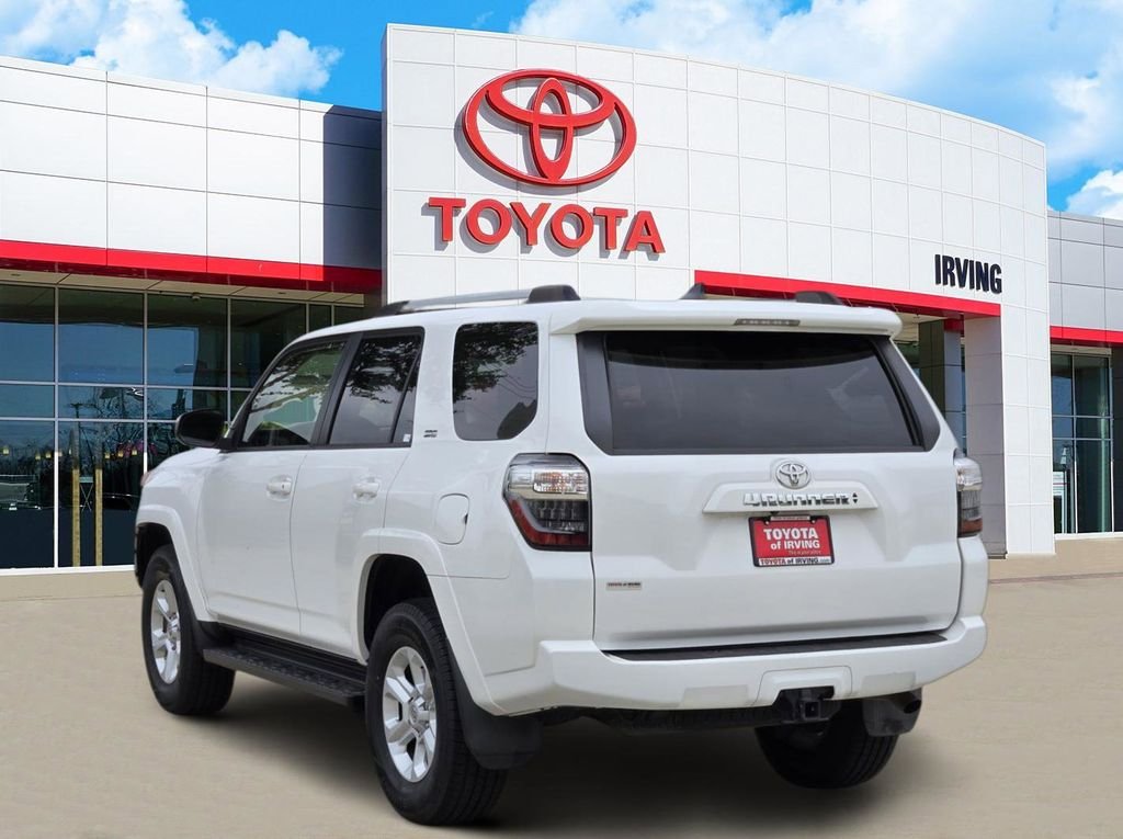 Used 2021 White Toyota SR5 image 3