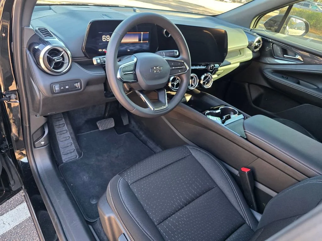2025 Chevrolet Blazer EV LT - Photo 9