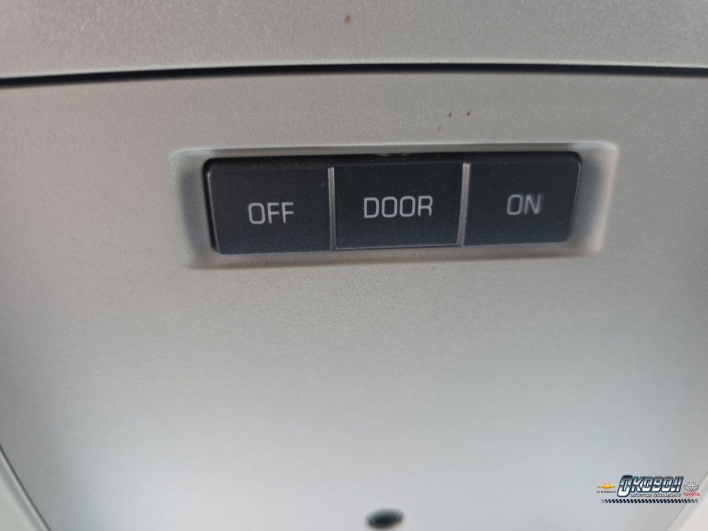 Used 2018 Silver Chevrolet LT image 15