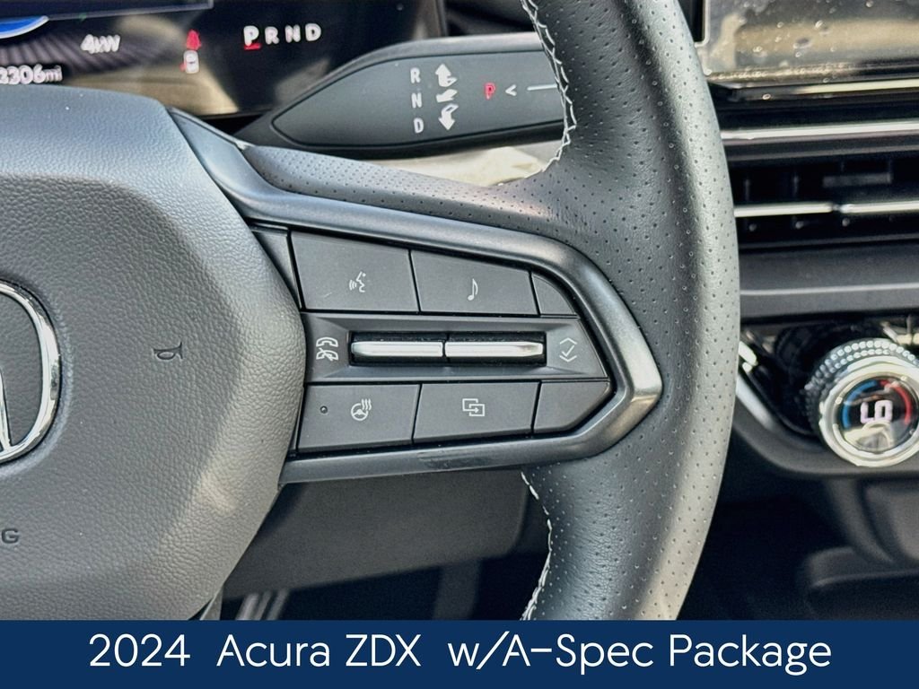 Used 2024  Acura Base image 26