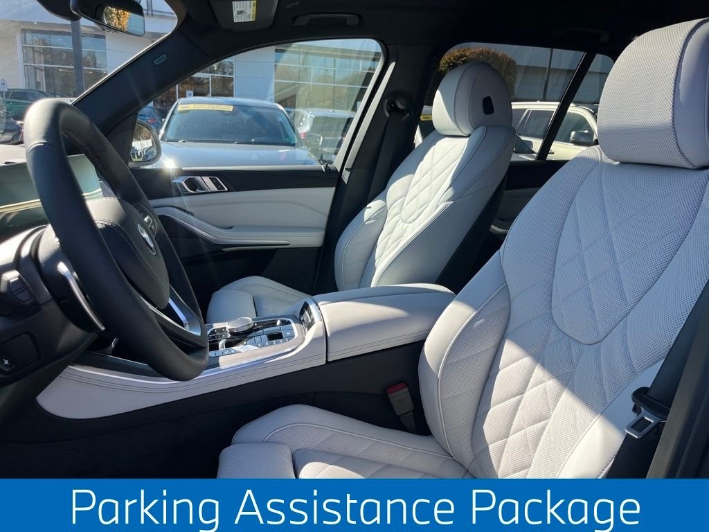 Used 2026 White BMW xDrive50e image 3