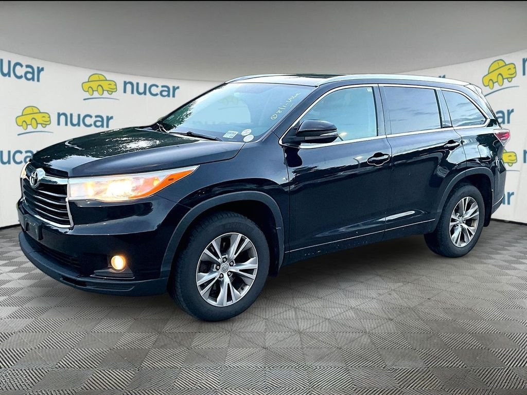 Used 2014 Black Toyota XLE V6 image 3