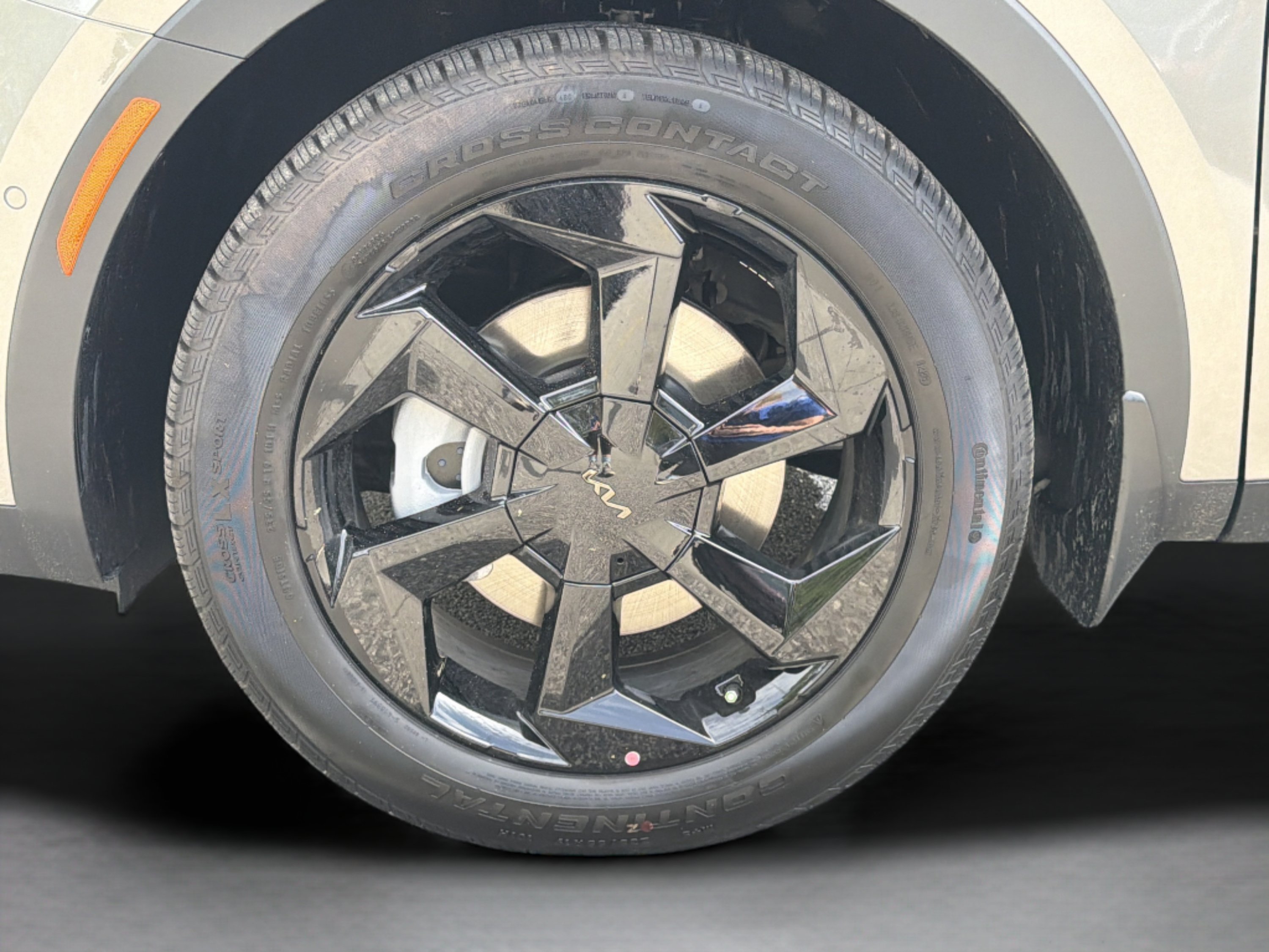 New 2026 Volcanic Sand Kia X-Line SX Prestige AWD image 26