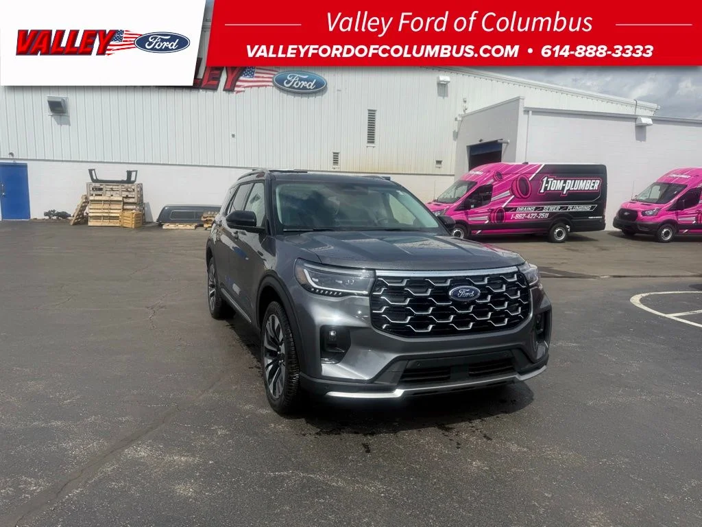 2026 Ford Explorer Platinum 4WD's photo