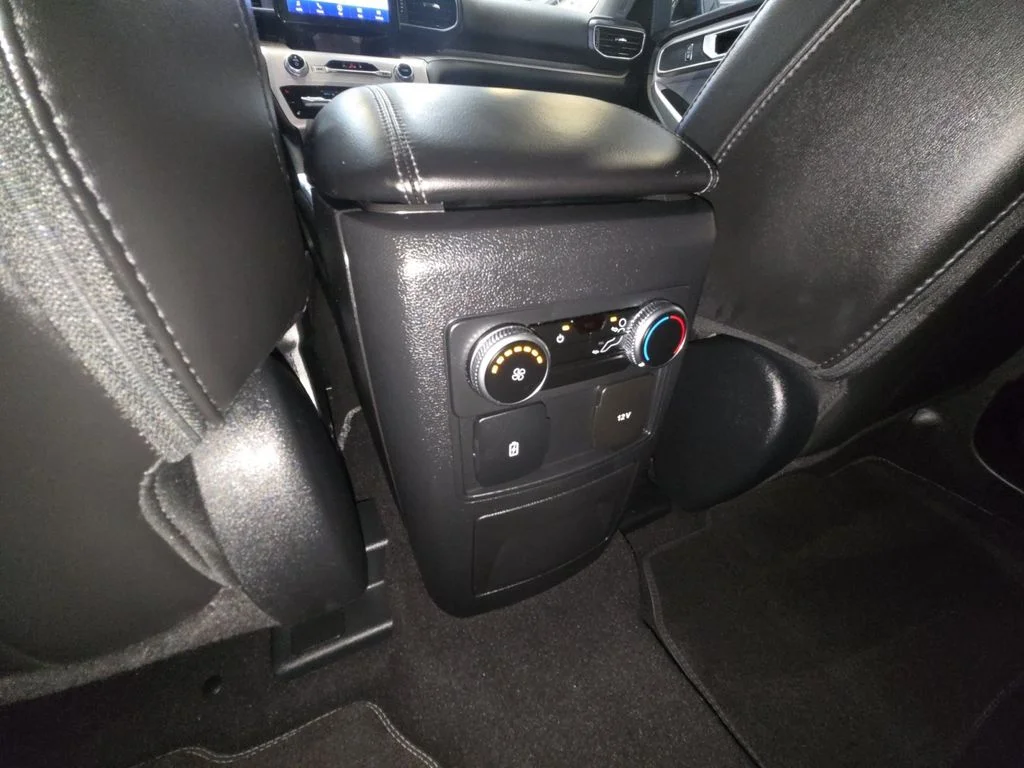Used 2024 Black Ford XLT image 28