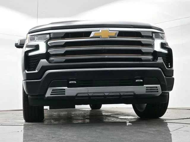 Used 2022 Dark Ash Metallic Chevrolet High Country image 26