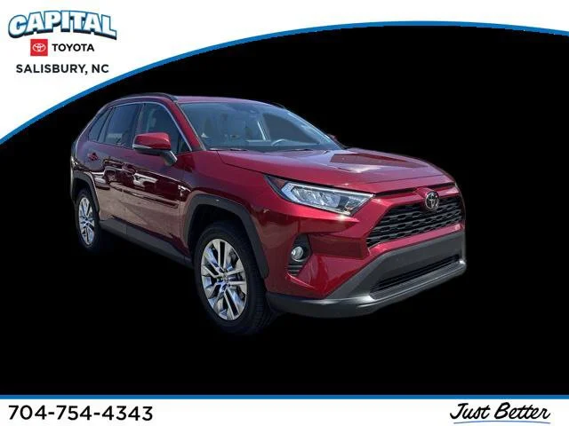 Used 2021 Red Toyota XLE Premium image 1