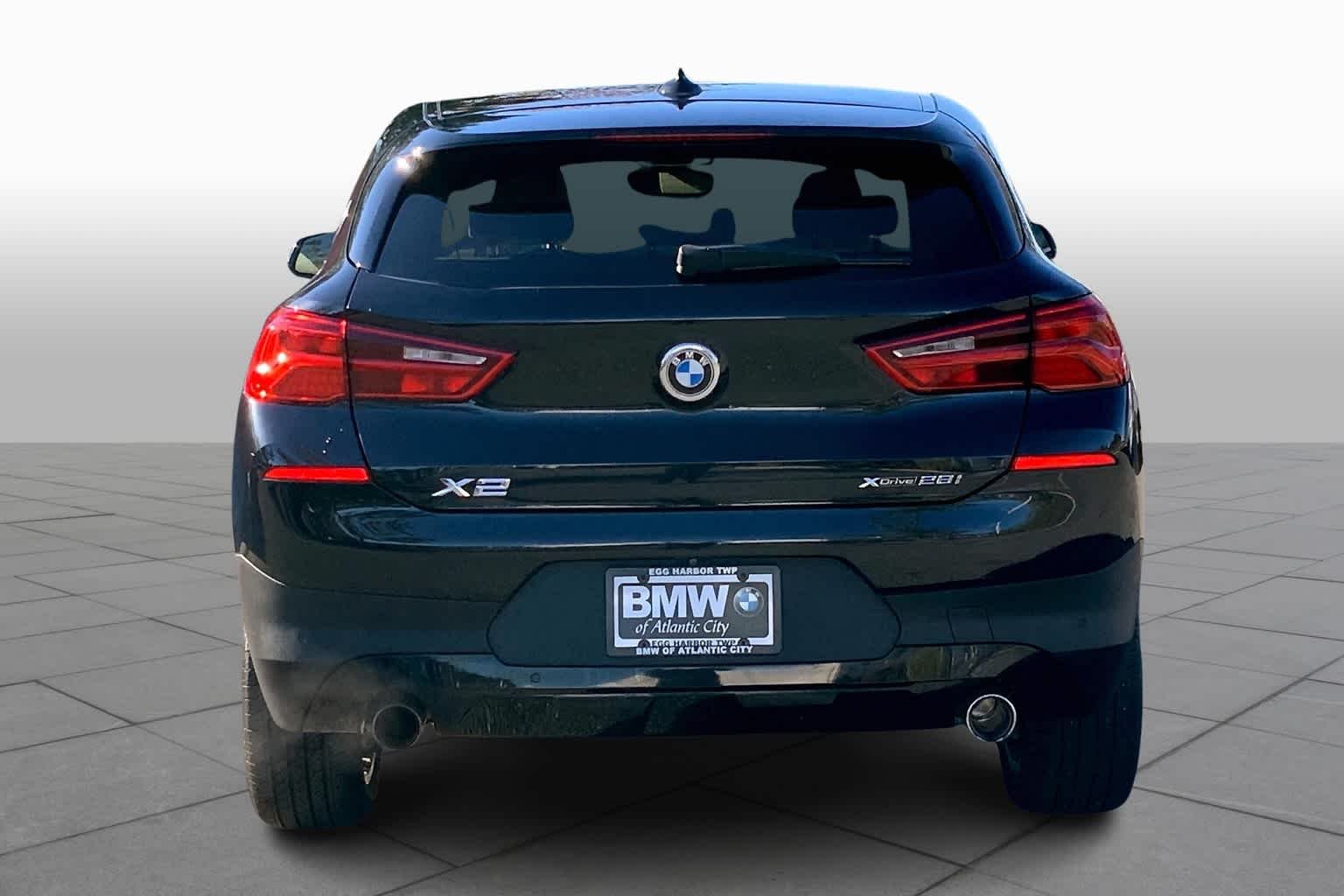 Used 2019 Black Sapphire Metallic BMW xDrive28i image 4