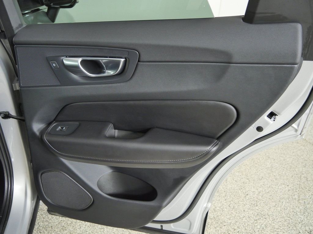 Used 2023 Silver Volvo Ultimate image 25