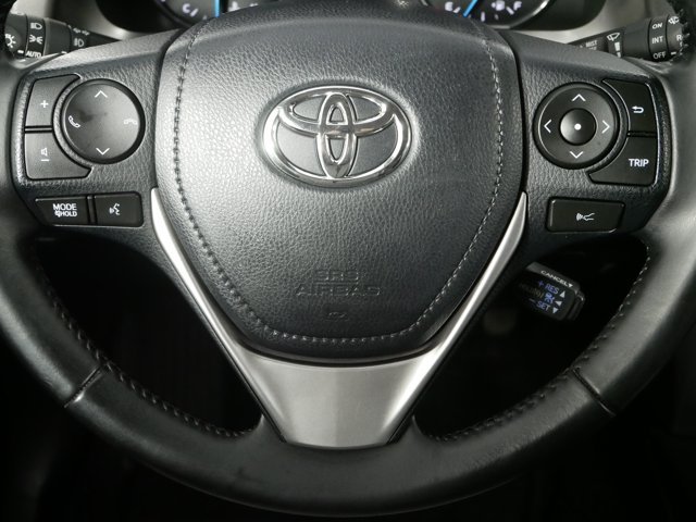 Used 2018 Electric Storm Blue Toyota Hybrid XLE image 21