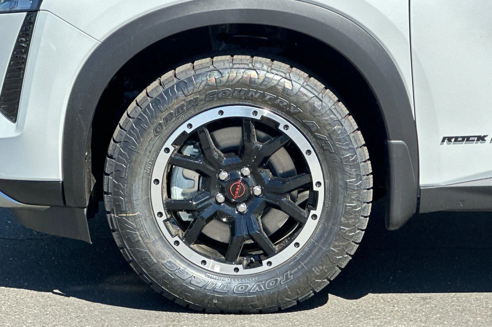 New 2026 Everest White Pearl TriCoat Nissan Rock Creek® image 25