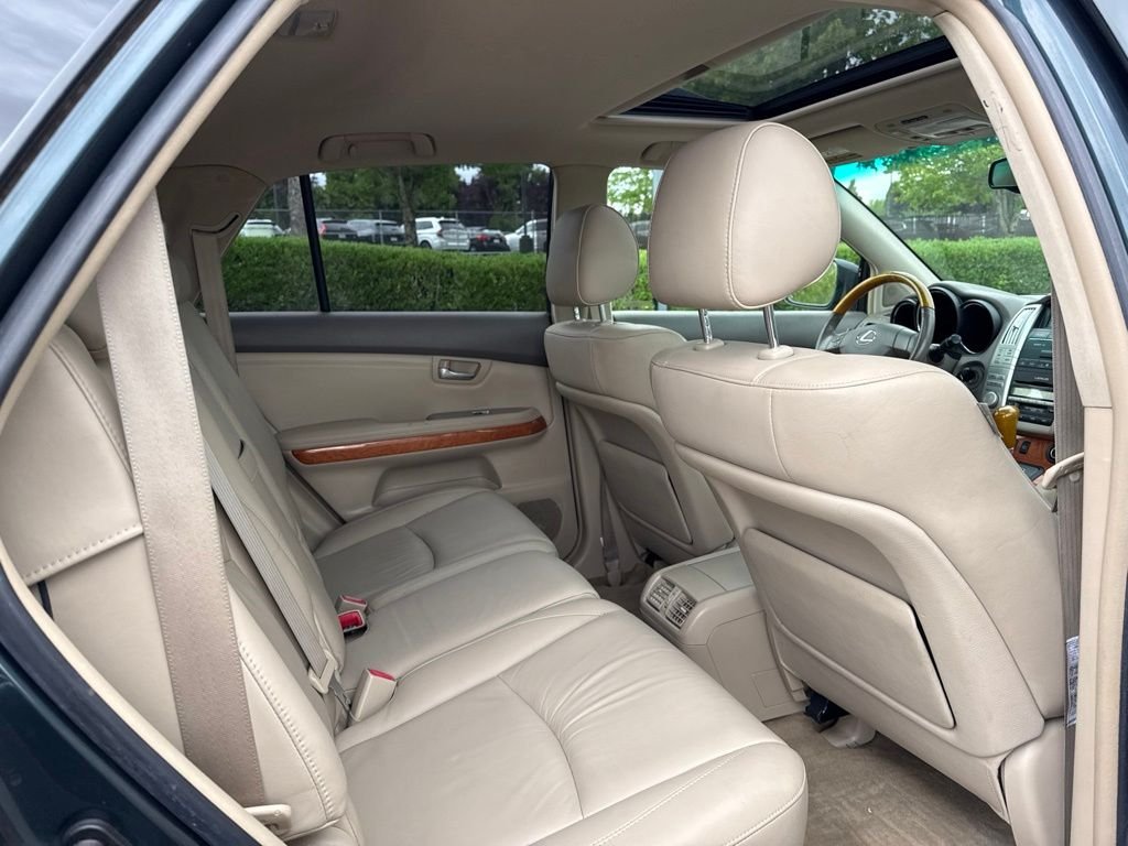 Used 2004 Black Forest Pearl Lexus 330 image 19