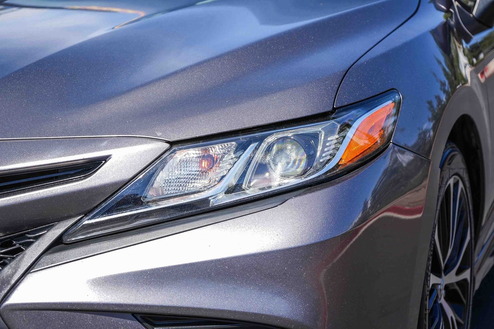 Used 2019 Gray Toyota SE image 4
