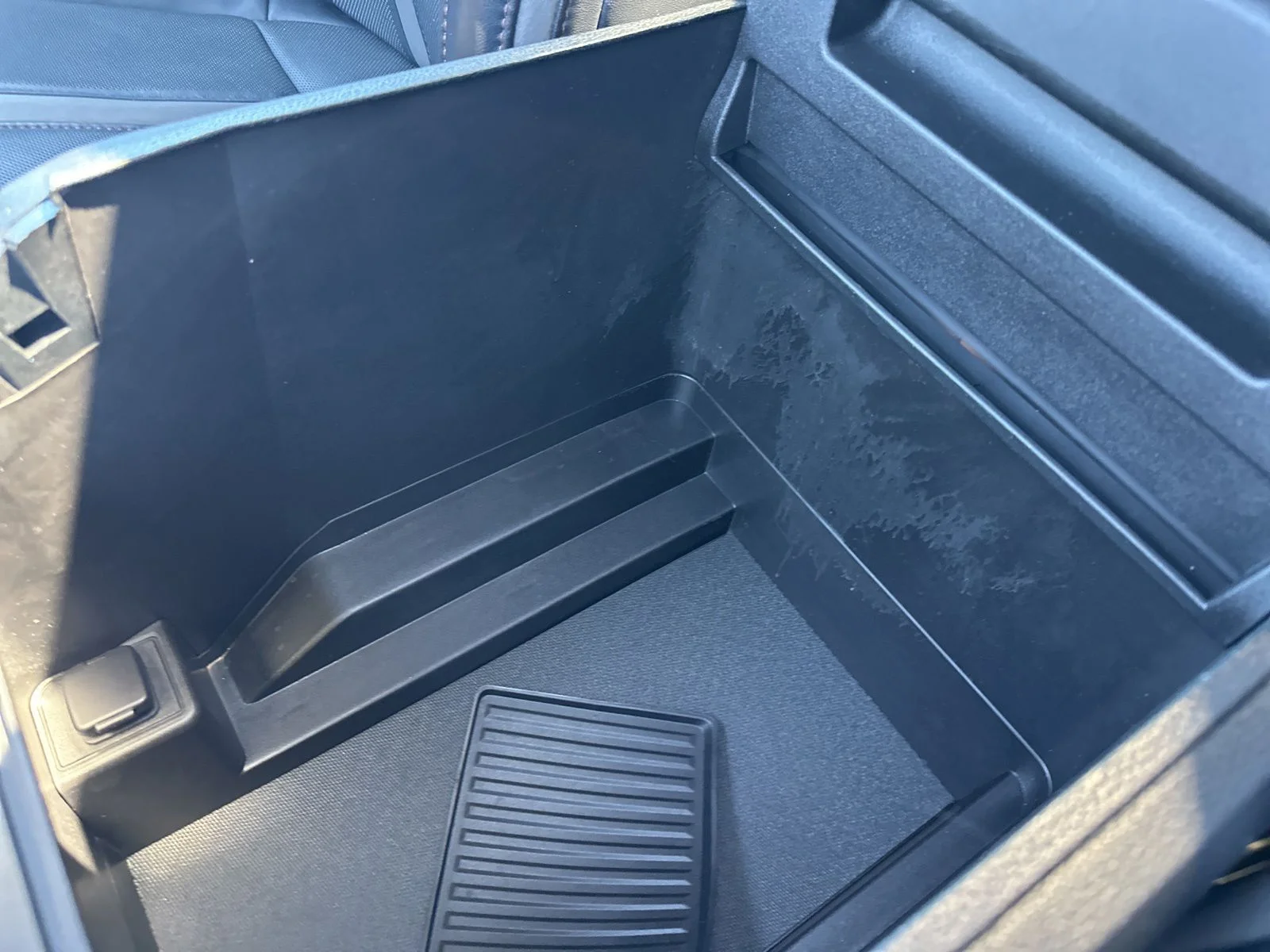 Used 2020 Black Ford Platinum image 77