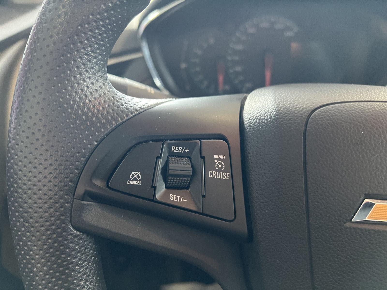 Used 2020 Summit White Chevrolet LS image 15