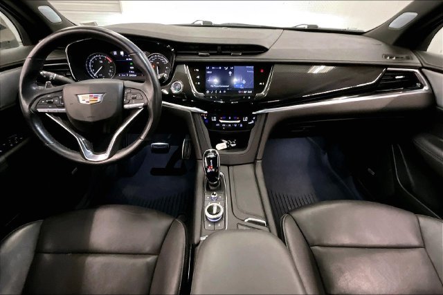 Used 2024 Crystal White Tricoat Cadillac Sport image 18