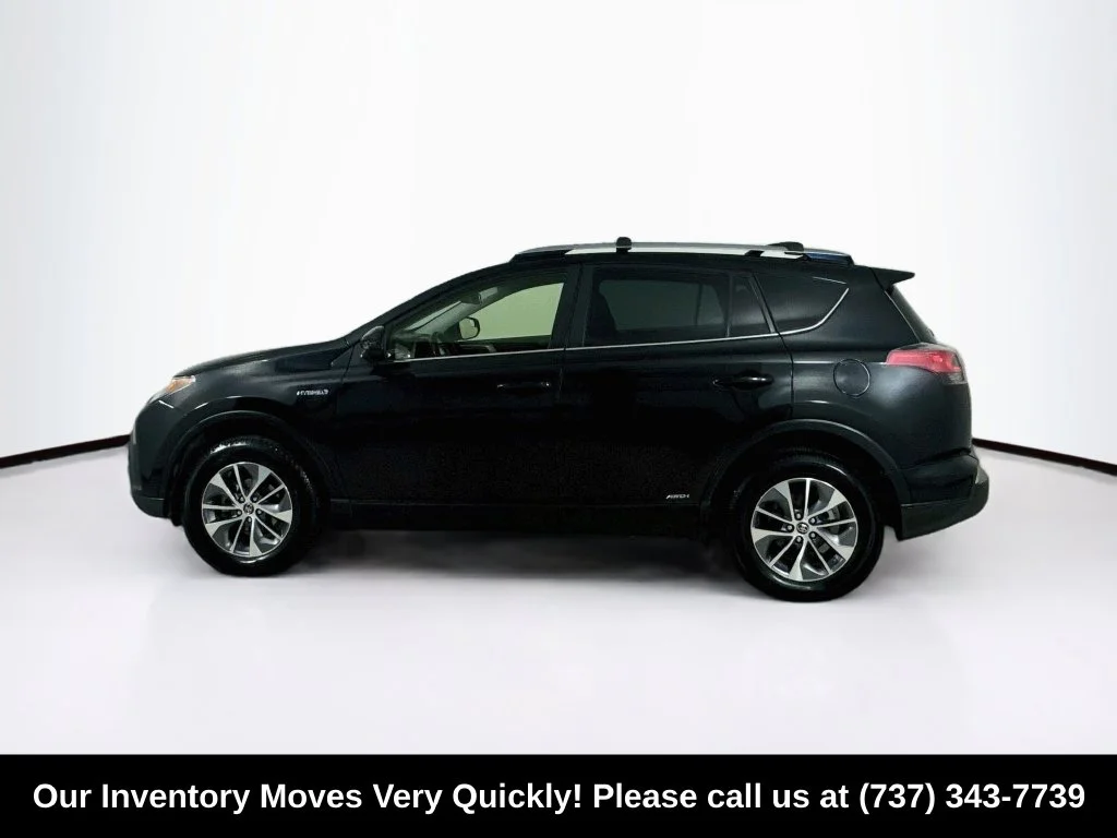 Used 2018 Black Sand Pearl Toyota XLE image 4