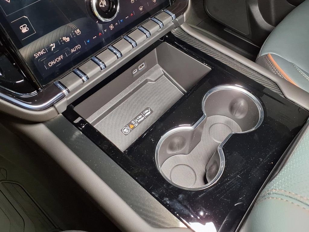 2026 GMC Yukon XL AT4 - Photo 19