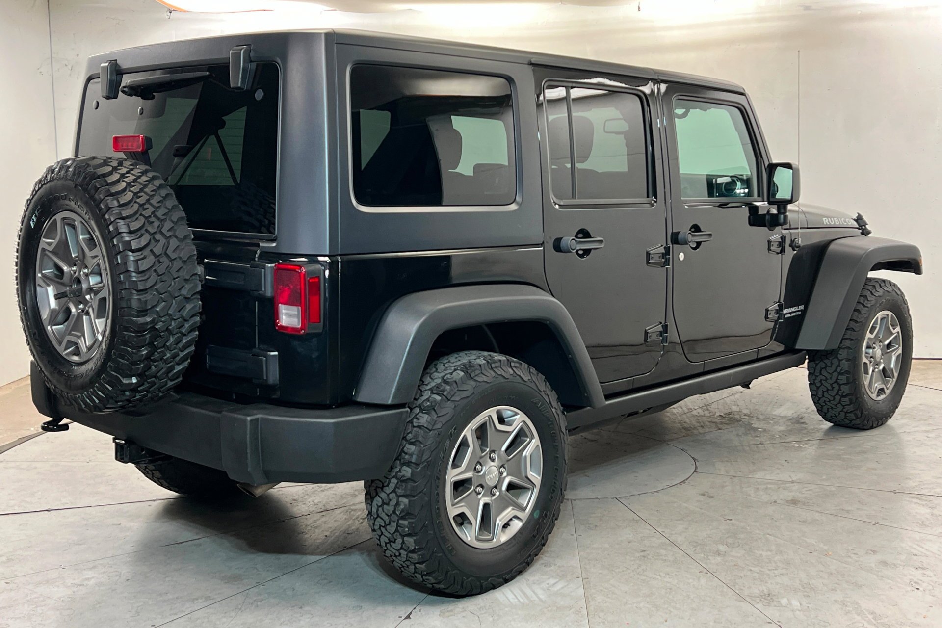 Used 2016 Black Clearcoat Jeep Rubicon image 6