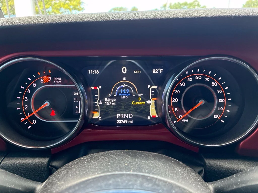 Used 2023 Gray Jeep Rubicon image 11