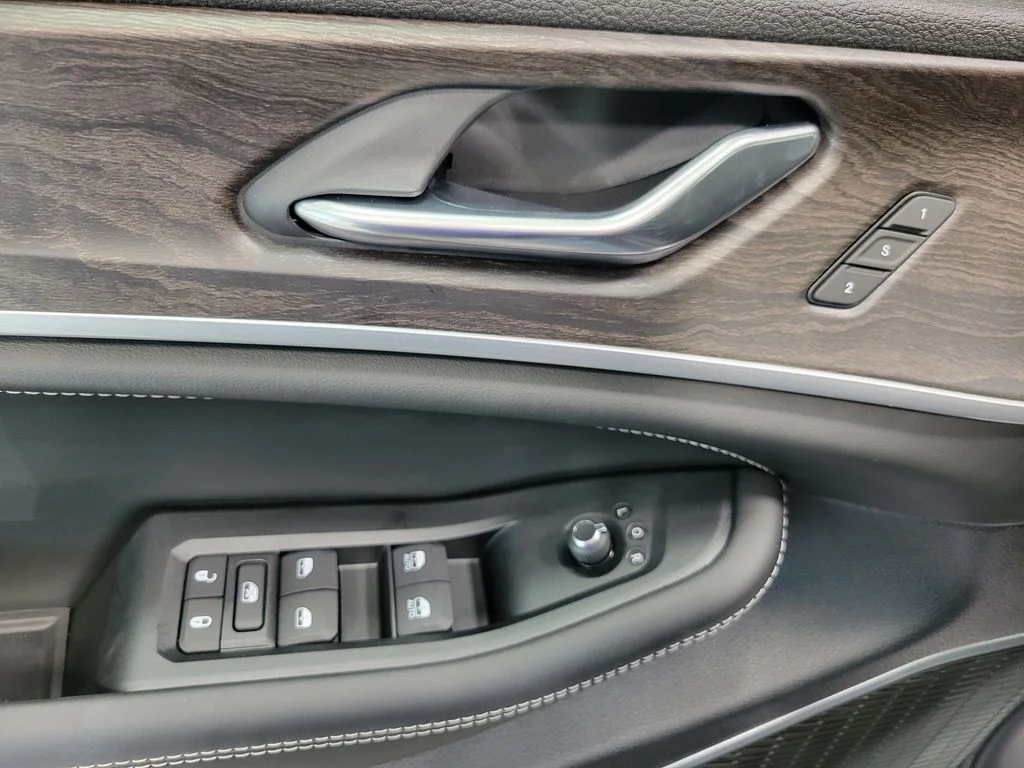 New 2026 Steel Blue Exterior Paint Jeep Limited Reserve image 13