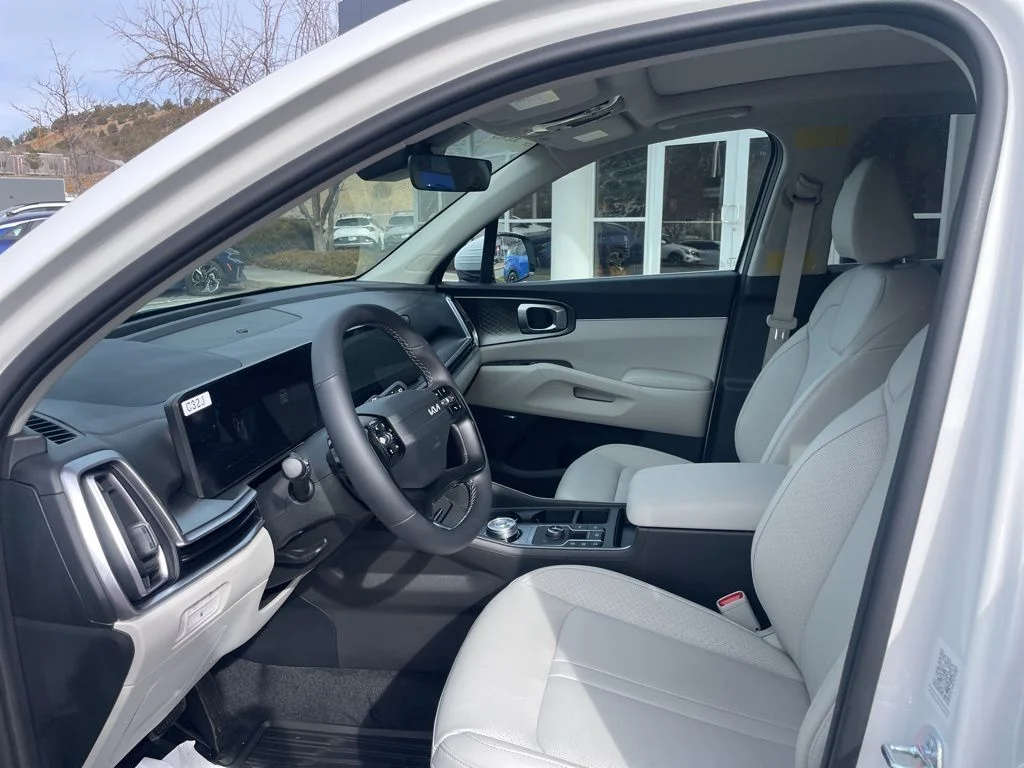 2026 Kia Sorento EX PHEV - Photo 12