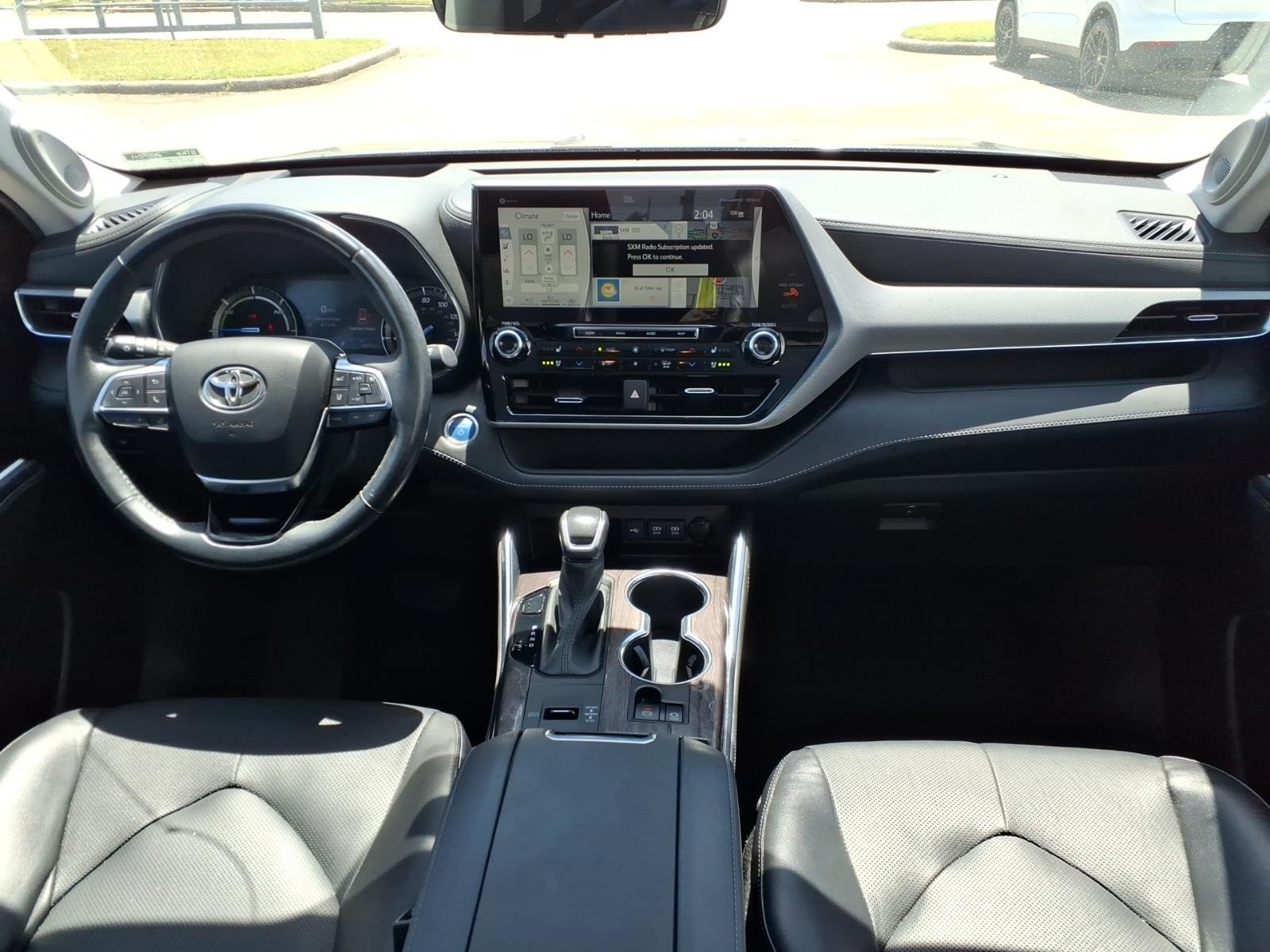 2021 Toyota Highlander Hybrid Platinum Black at Mac Haik CDJR North Houston