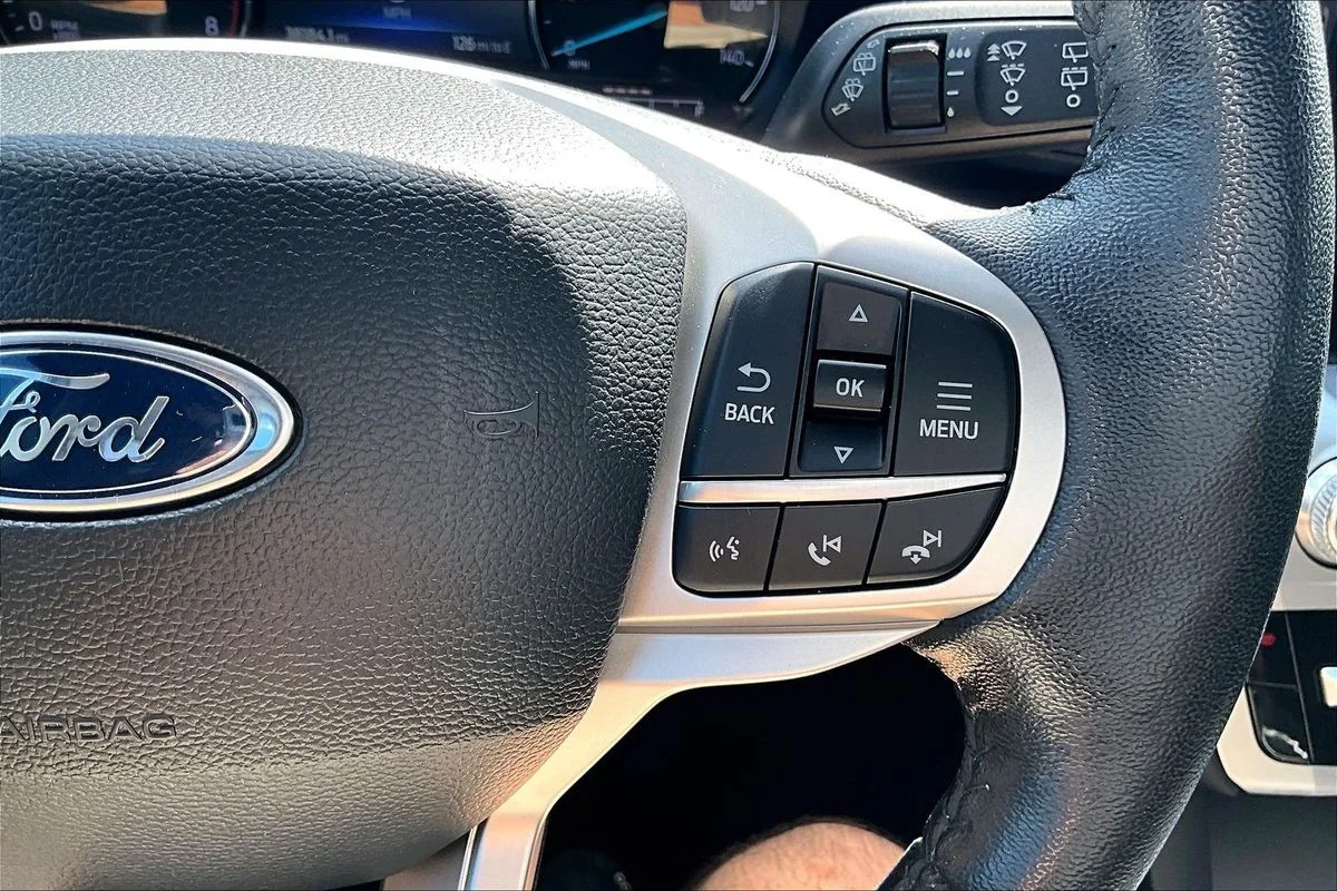 Used 2022  Ford XLT image 12