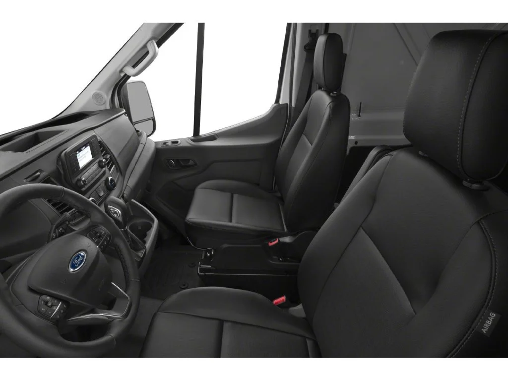 Used 2025 Oxford White Ford Base image 6
