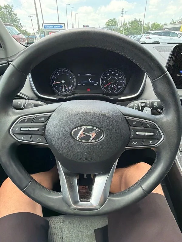 Used 2023 Gray Hyundai SEL image 22