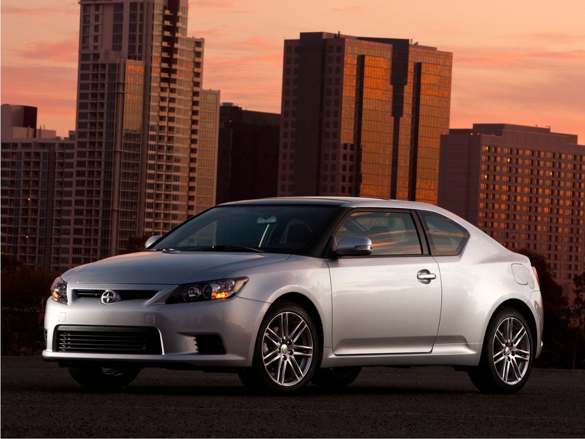 Used 2012 White Scion Base image 1