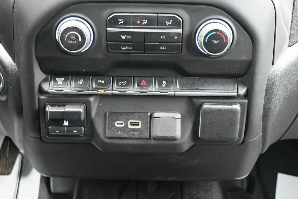 Used 2024 Gray Chevrolet Custom image 21