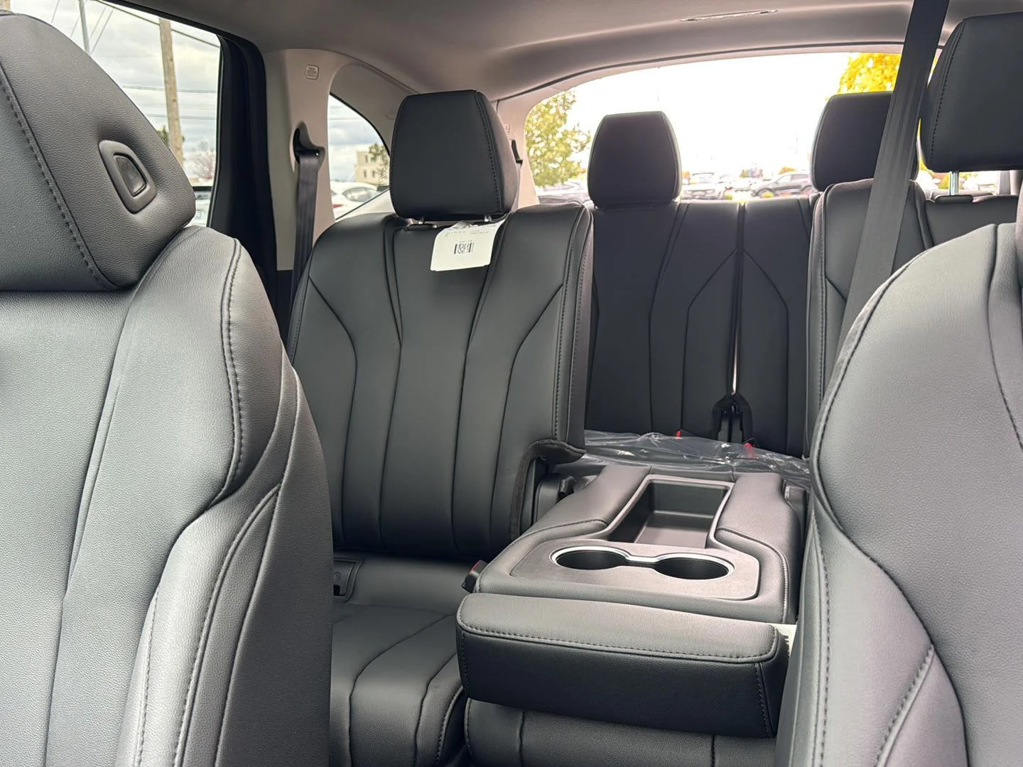 New 2026 Majestic Black Pearl Acura SH-AWD image 17