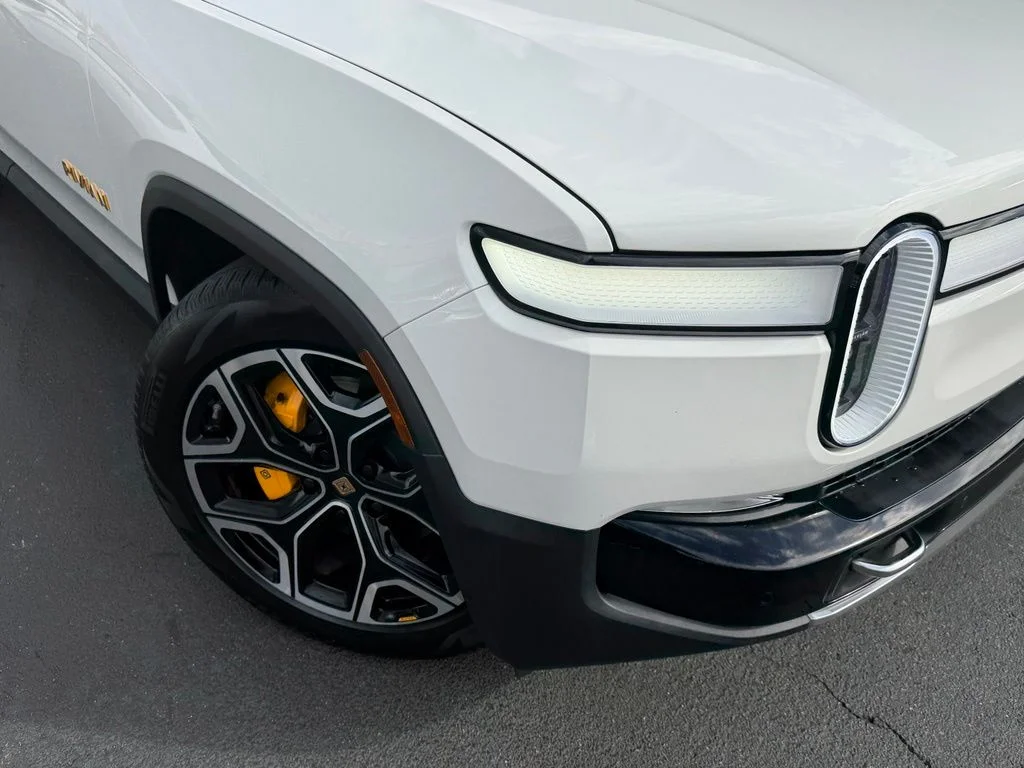 Used 2022 Rivian R1S Launch Edition with VIN 7PDSGABL7NN001702 for sale in Kirkland, WA