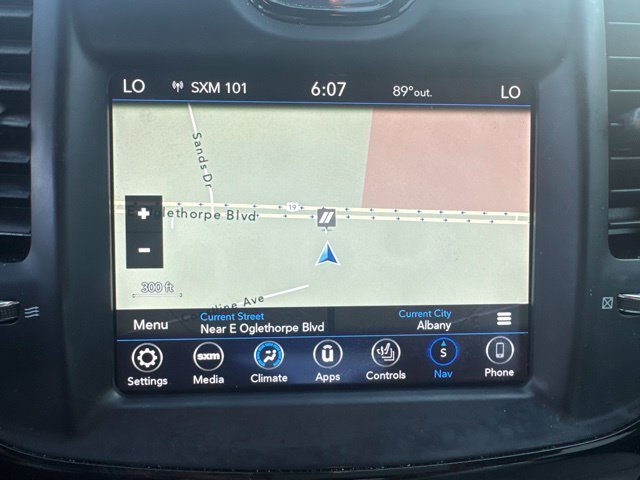 Used 2018 White Chrysler S image 16