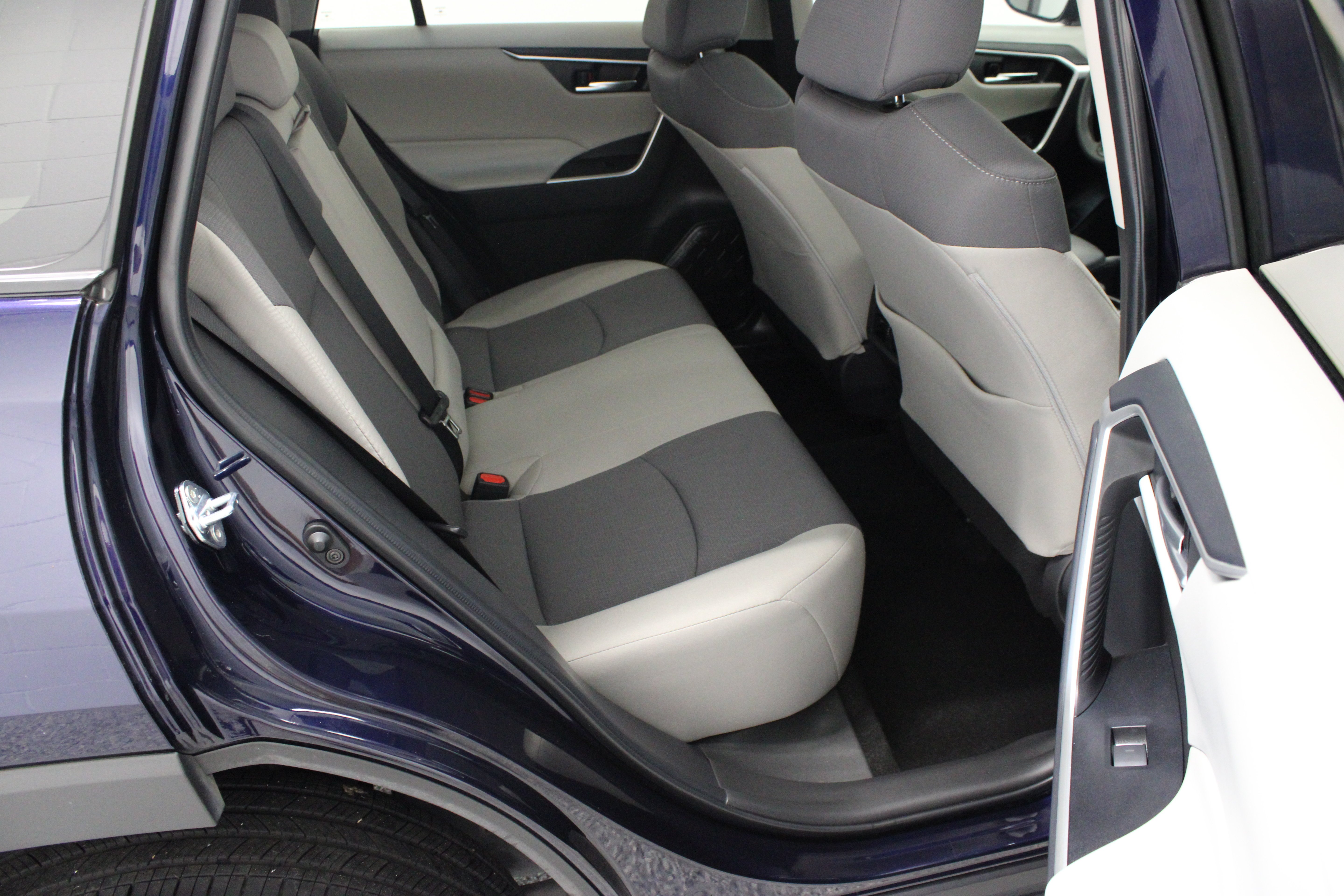 Used 2025 Blueprint Toyota XLE 2.5L image 35