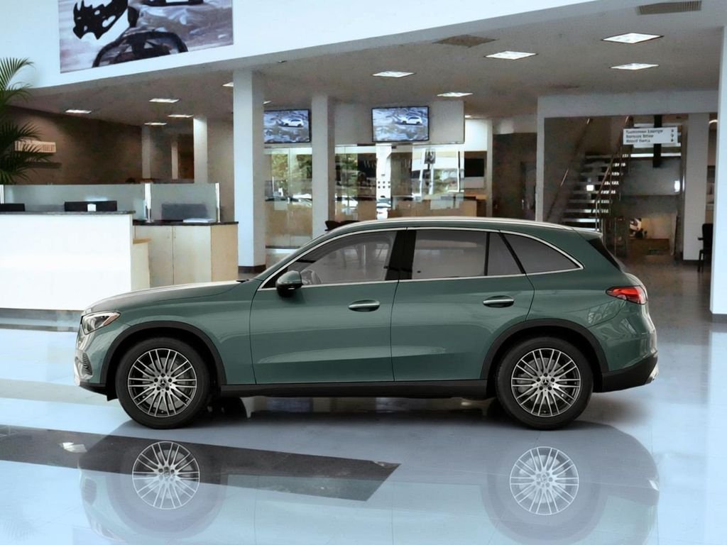 New 2026 Verde Silver Metallic Mercedes-Benz GLC 300 image 33
