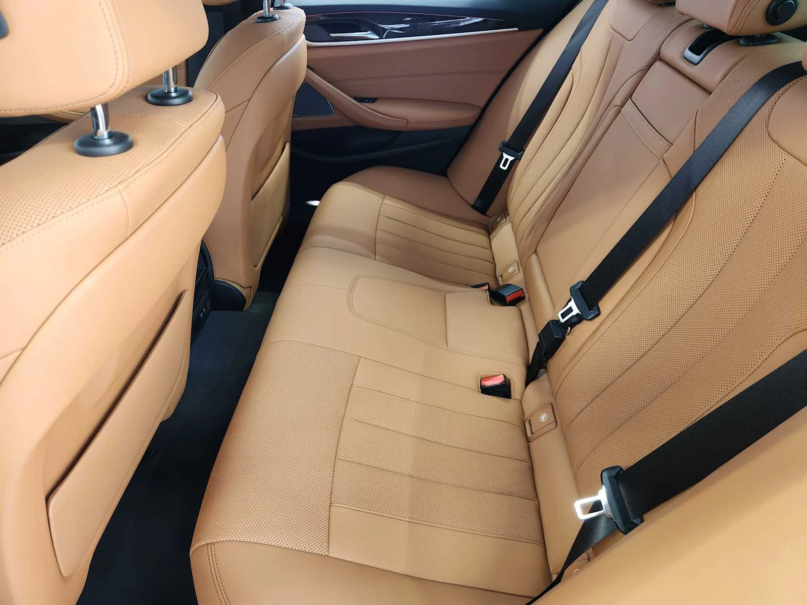 Certified Used 2023 Aventurin Red Metallic BMW 530i image 20