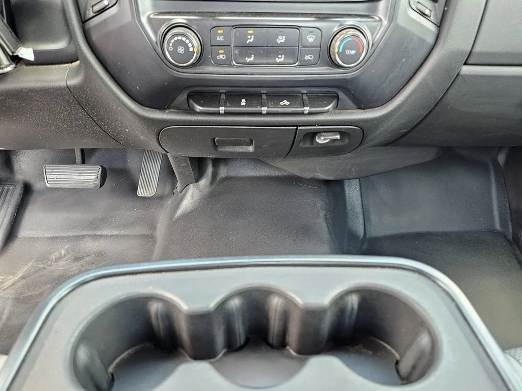 Used 2015 SUMMIT WHITE Chevrolet Work Truck image 21