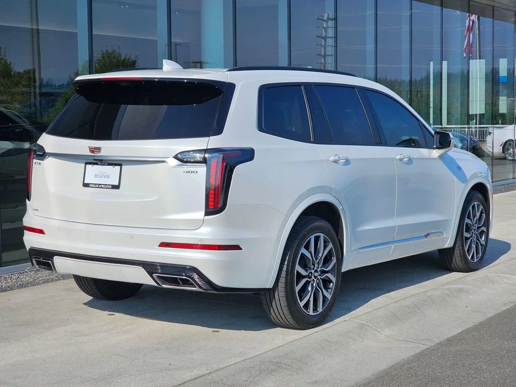 Certified Used 2023 CRYSTAL WHITE TRICOAT Cadillac AWD Sport image 5