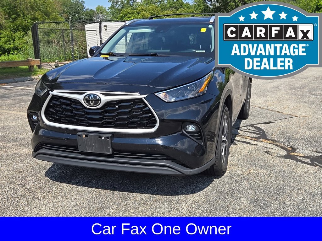 Used 2024 Black Toyota XLE image 4