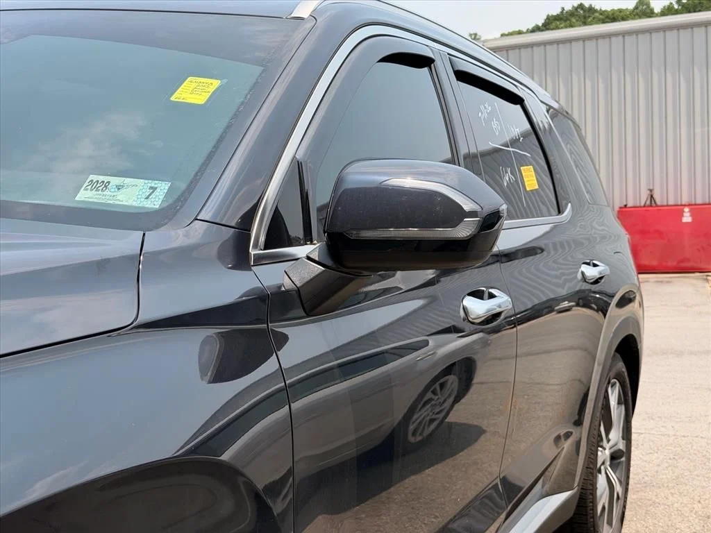 Used 2022 White Hyundai SEL image 5