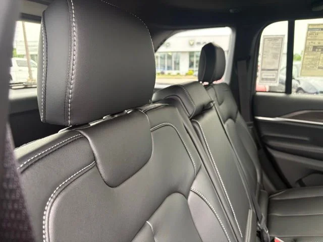 New 2026 Steel Blue Exterior Paint Jeep Limited image 14