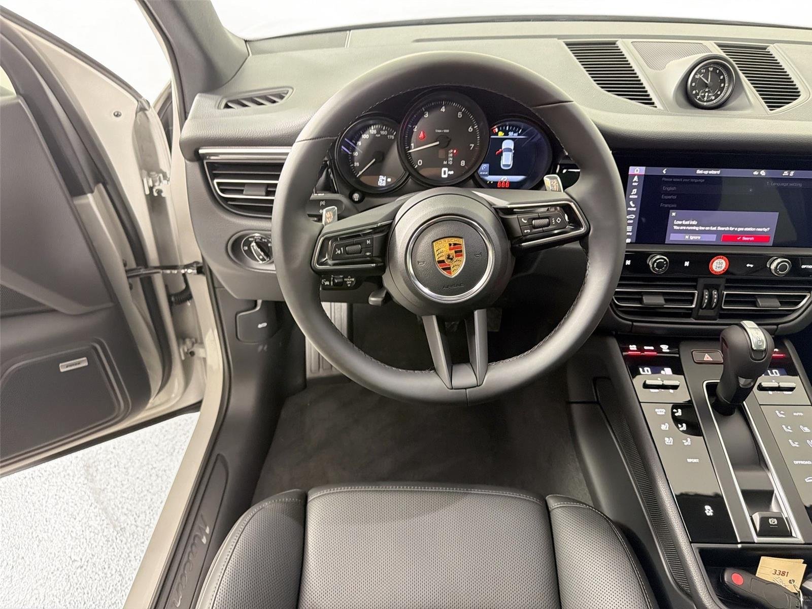 Used 2026 Chalk Porsche T image 17