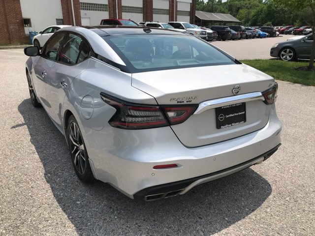 Used 2020 Brilliant Silver Metallic Nissan SL image 5