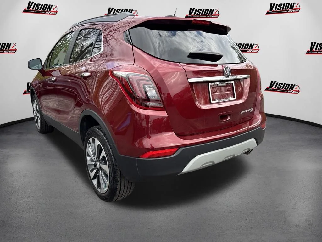 Used 2022 Red Buick Preferred image 7